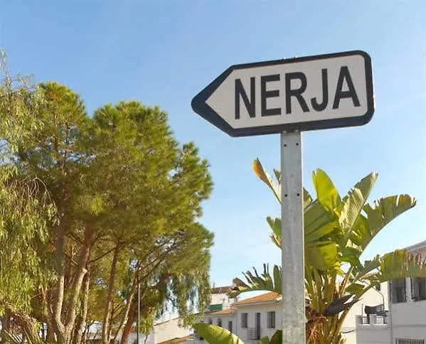 Hostal Alhambra - Adults Only Nerja 2*,
