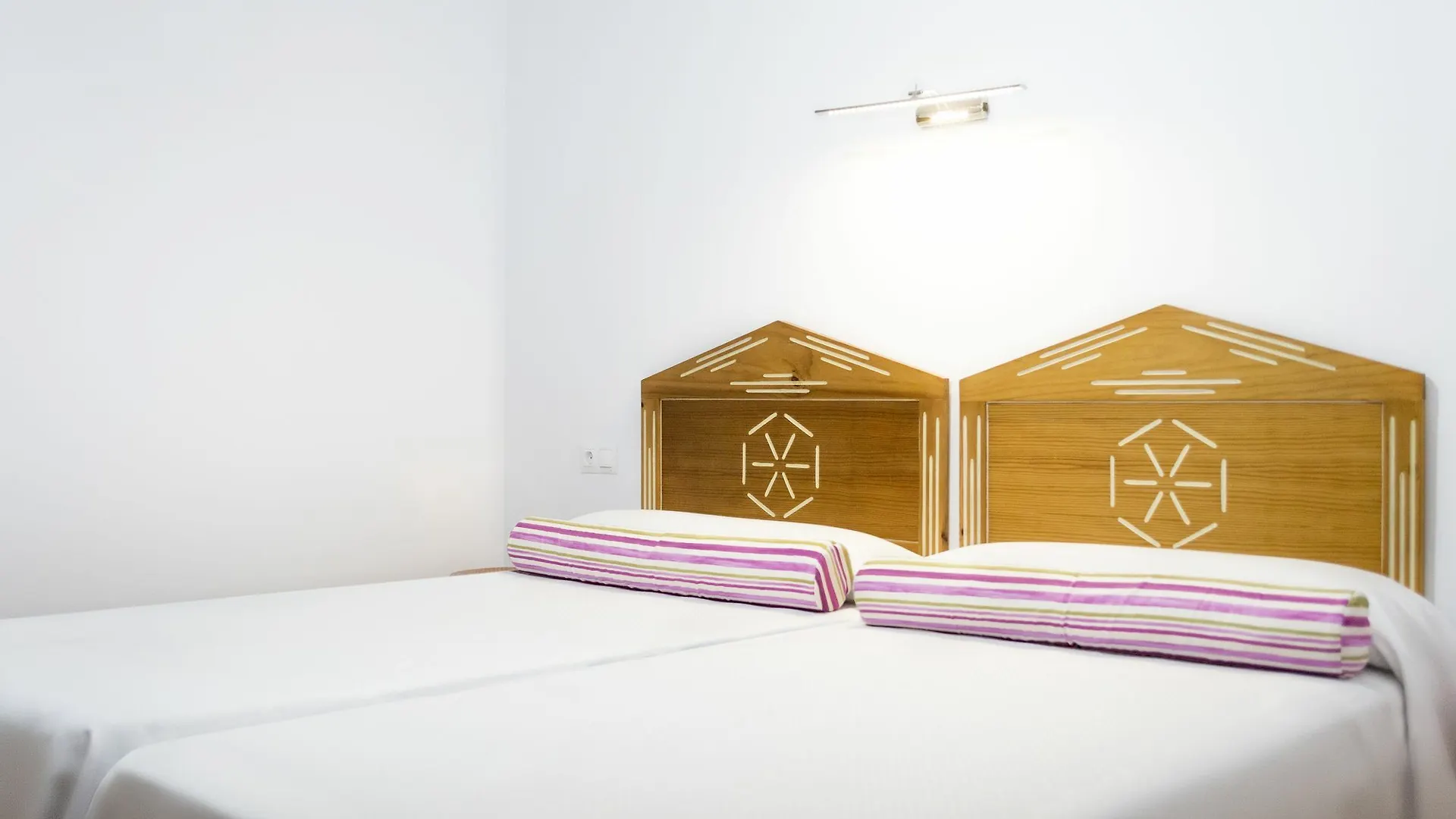 Pensjonat Hostal Alhambra - Adults Only Nerja