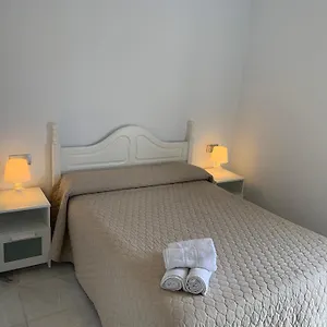 https://las-rosas-de-capistrano-nerja.1costadelsol.com