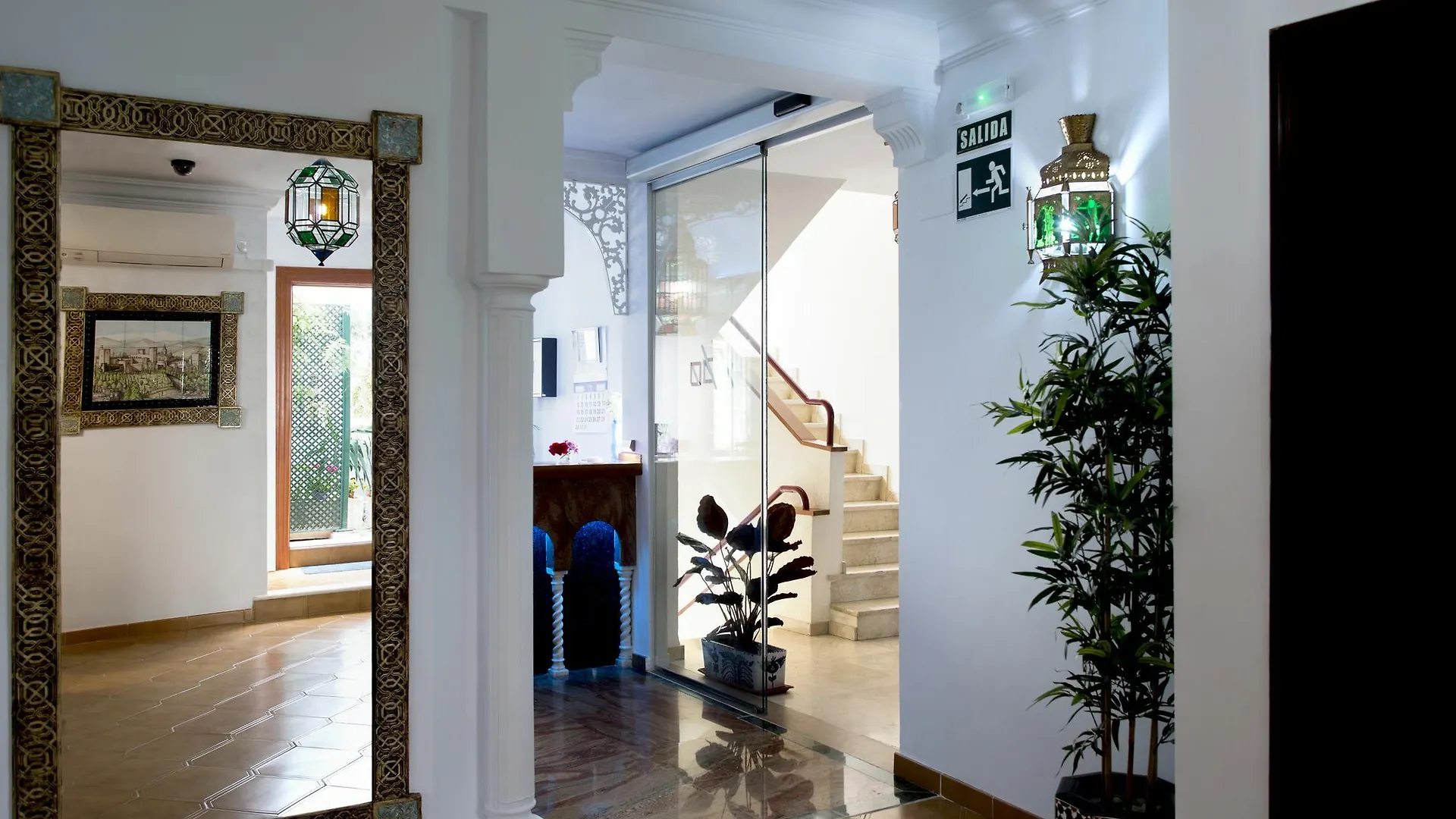 Guest house Hostal Alhambra - Adults Only Nerja